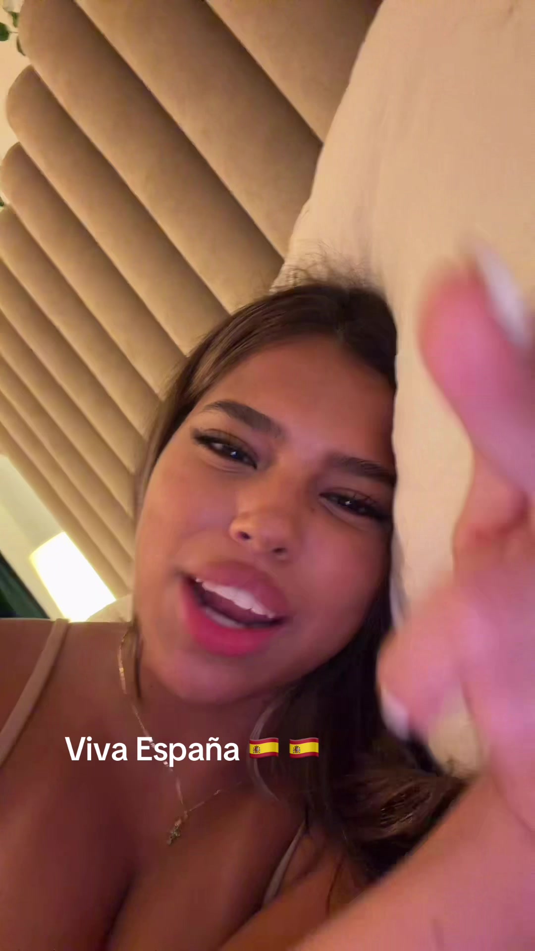 @daniela