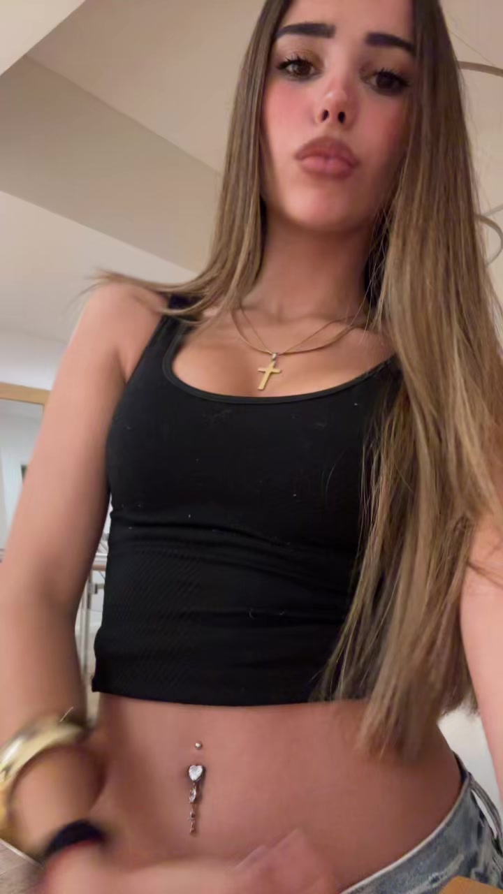 @Maiii🌙🦈