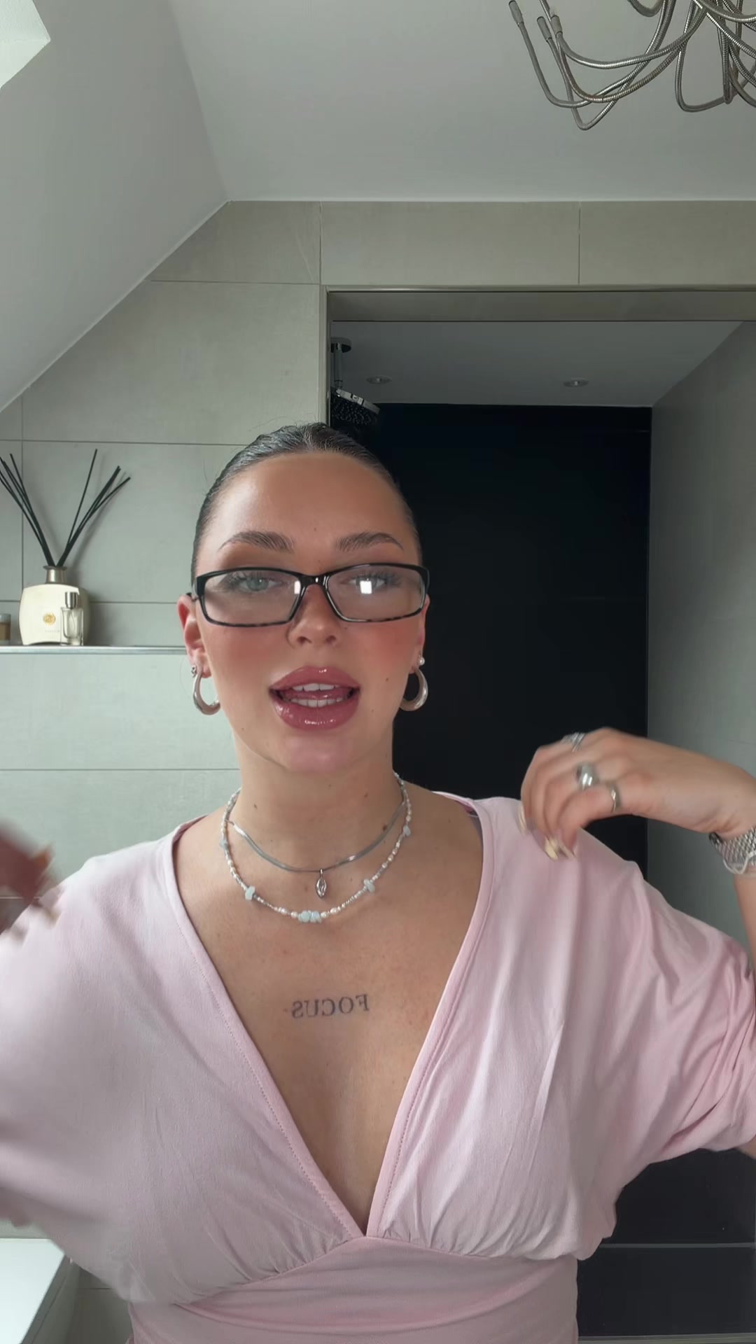 @helena.B