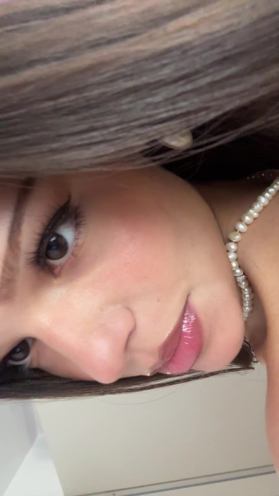 @modelazrajones