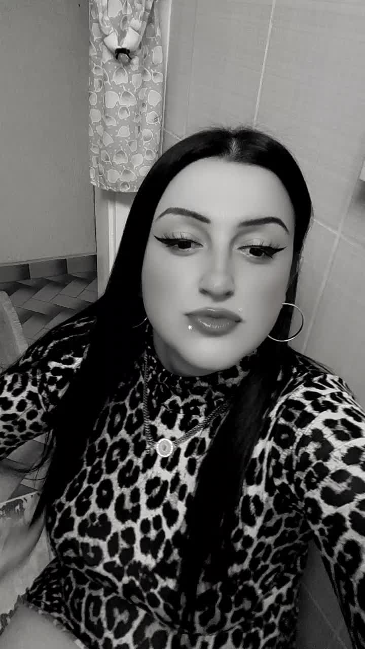 @👑👑Harika Nehir Doğan 👑👑