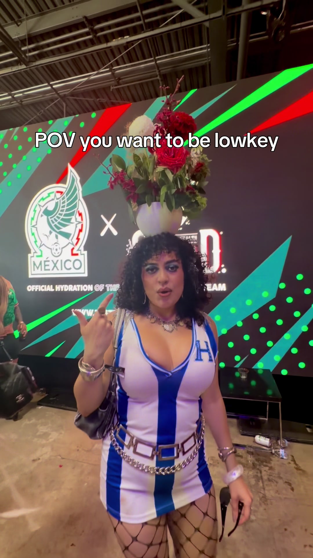 @theisisnohelia