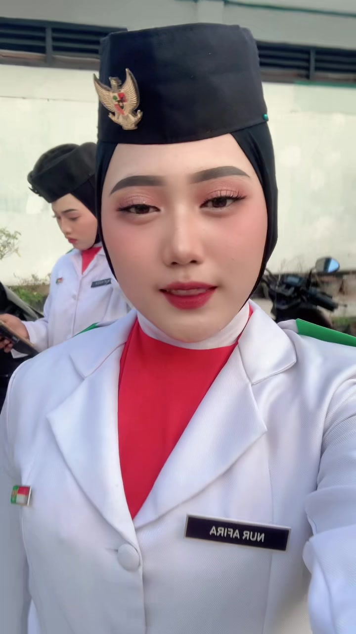 @🧚