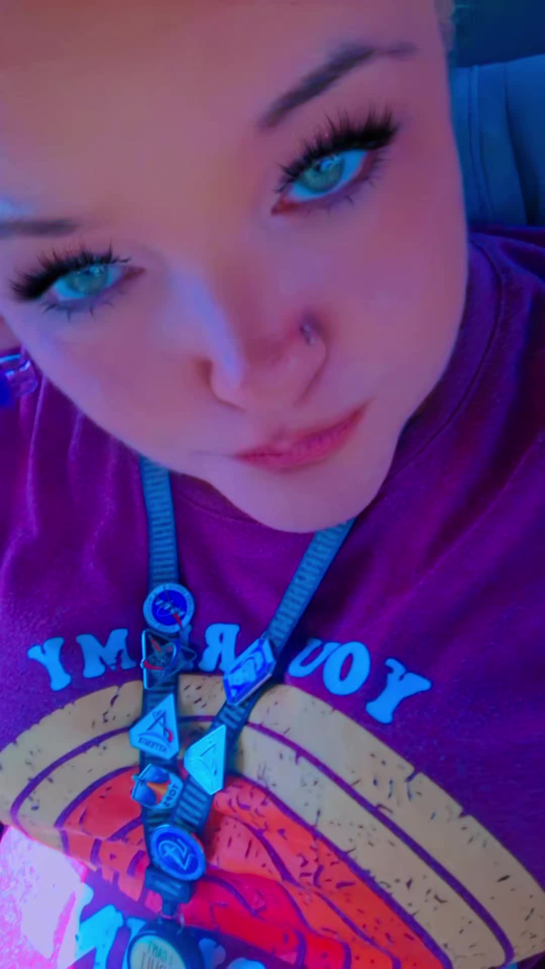 @April Robinson