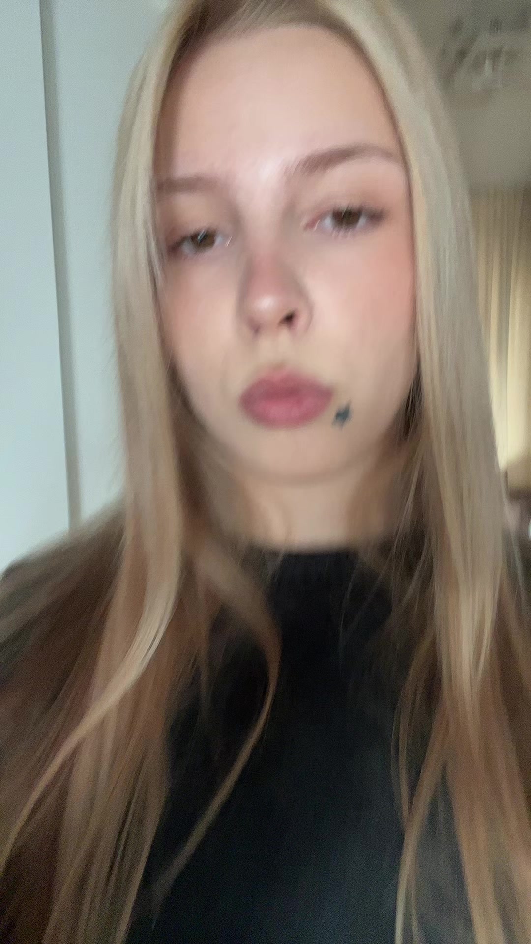 @𝐠𝐨𝐬𝐬𝐢𝐩 𝐠𝐢𝐫𝐥
