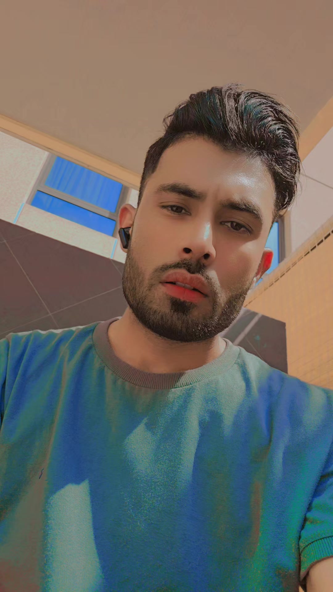 @ᴍʀ...𝓵𝓾𝓬𝓴𝔂 😃🇦🇪