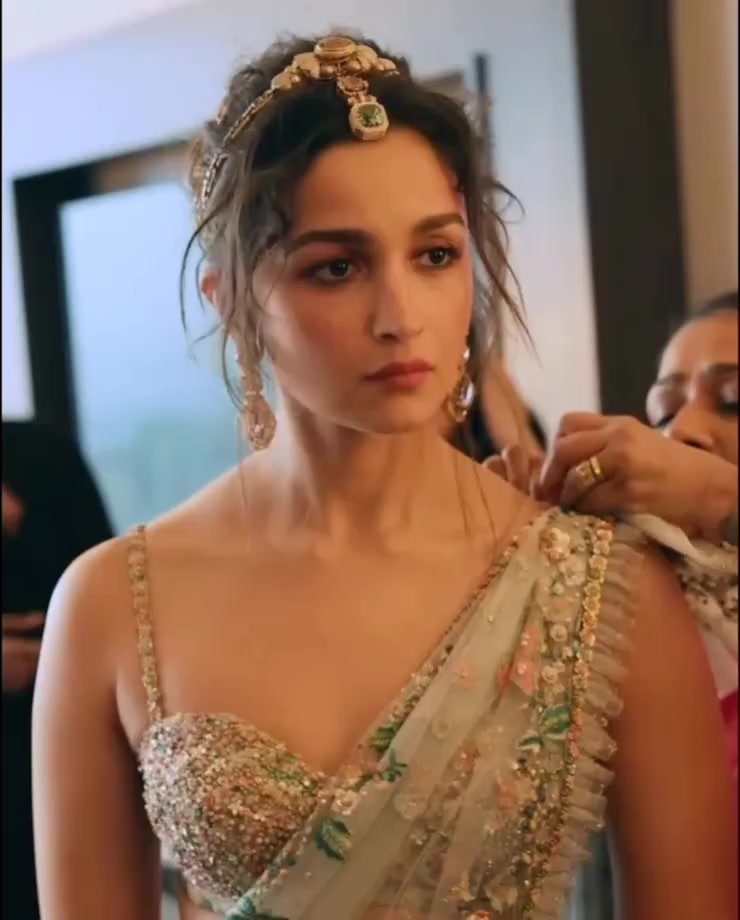 @Alia Bhatt