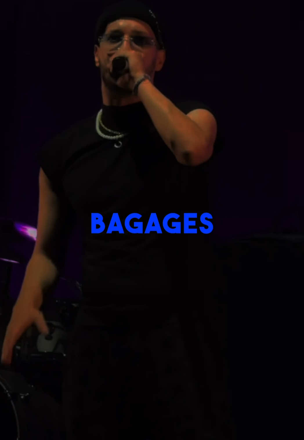 @️