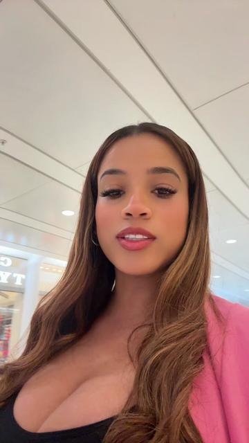 @Ver&oacute;nica