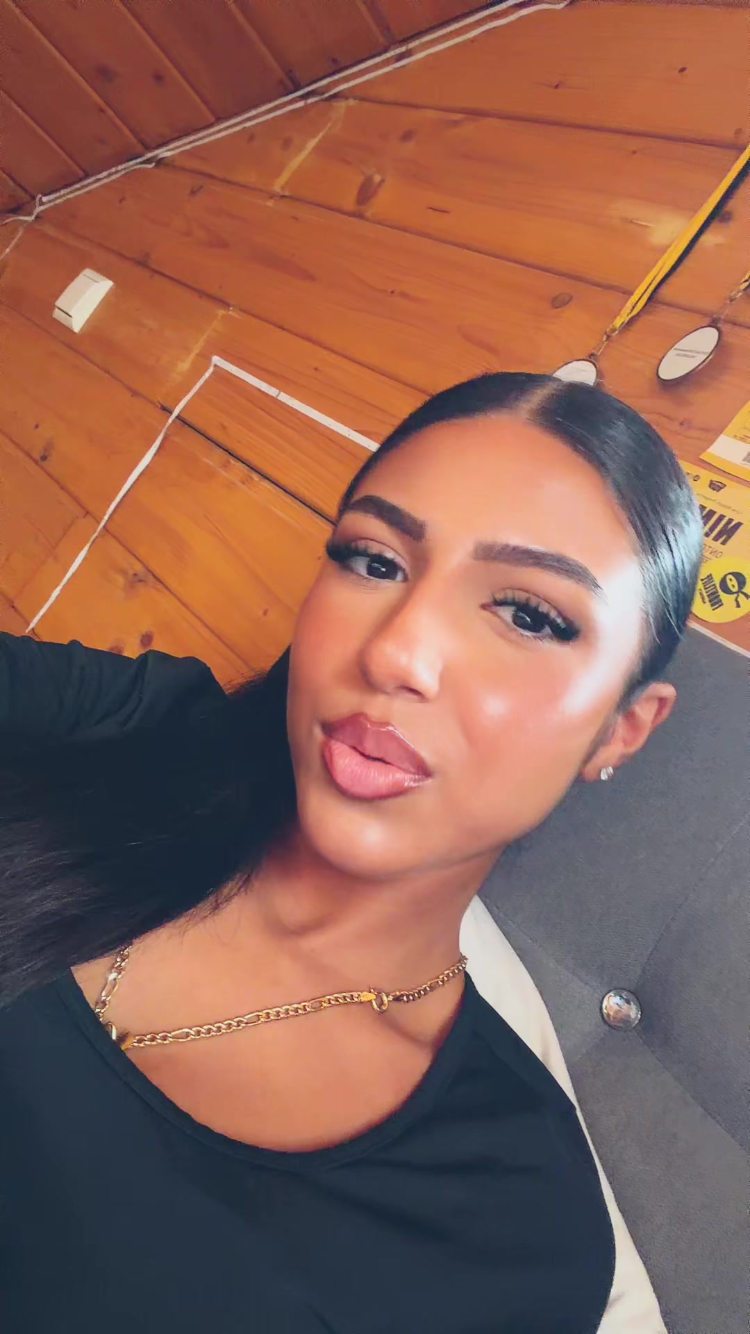 @LiveTina250k