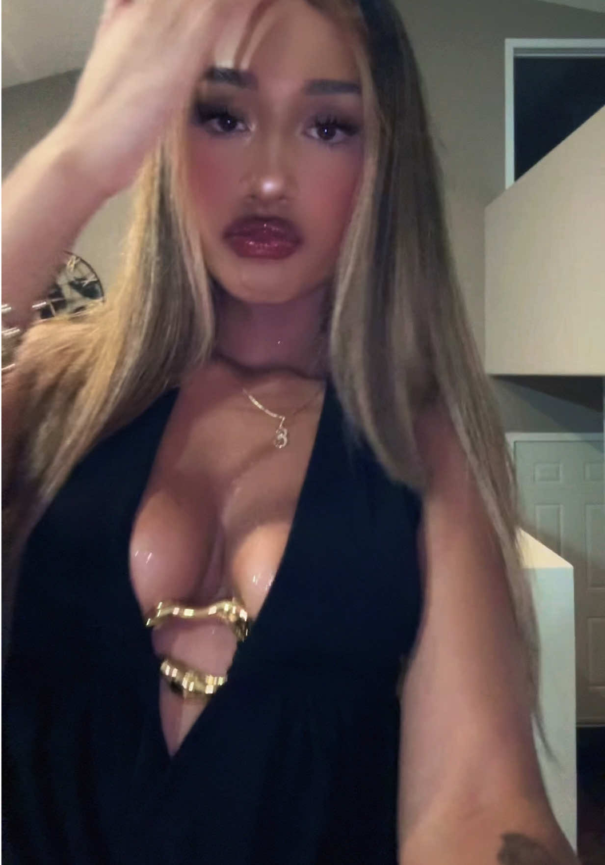 @<3