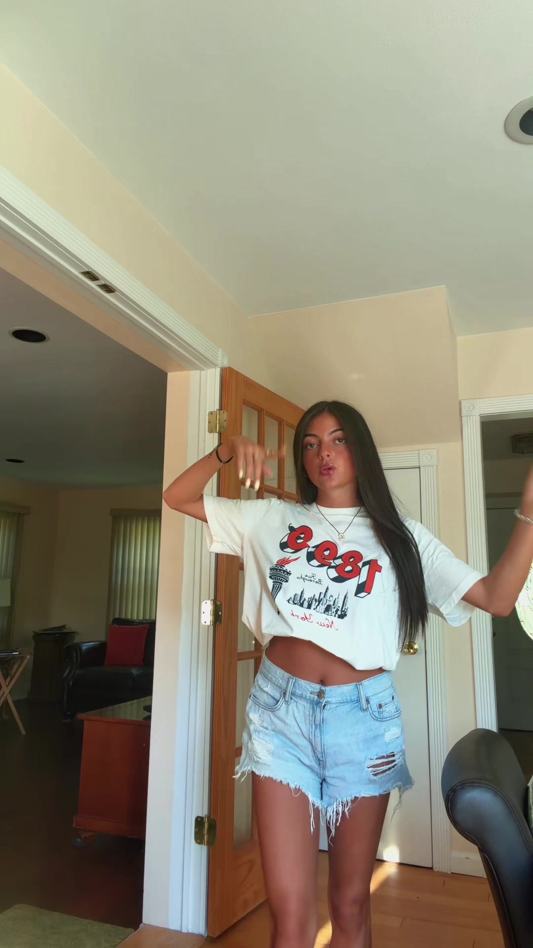 @chrissy