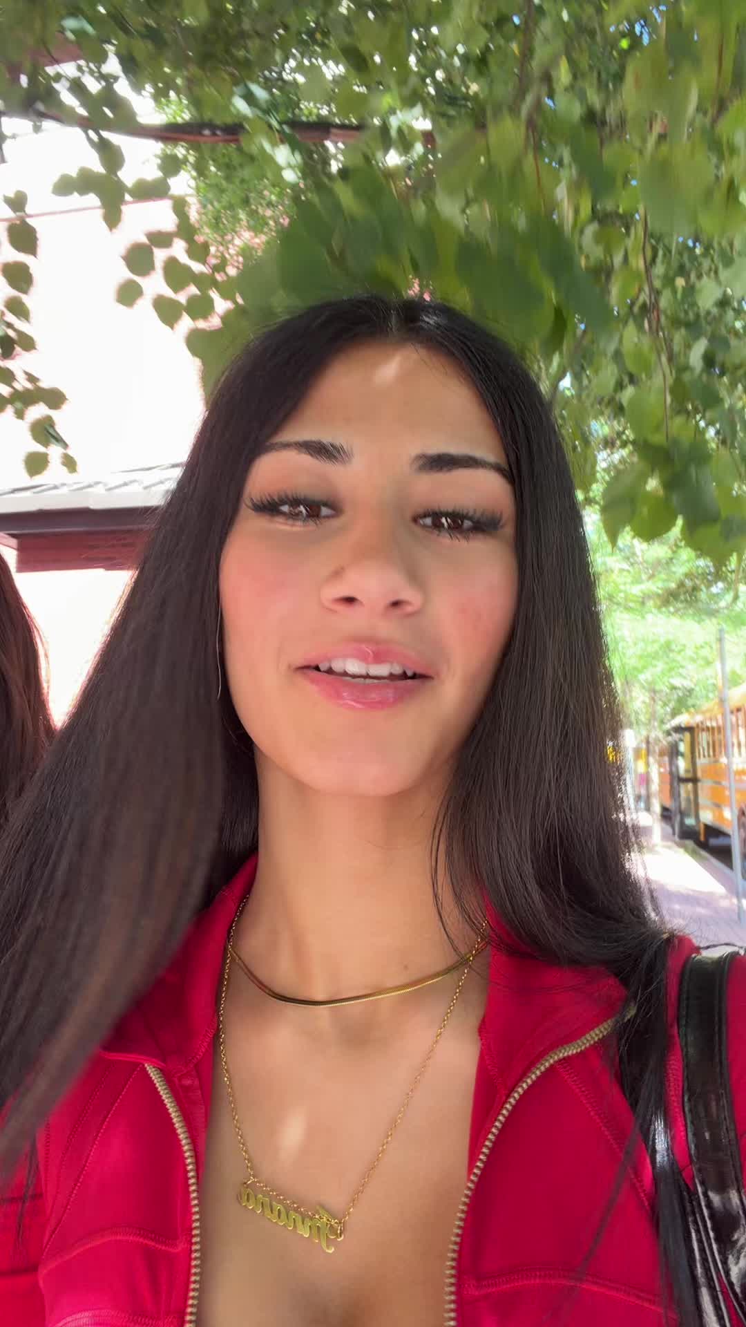 @nana