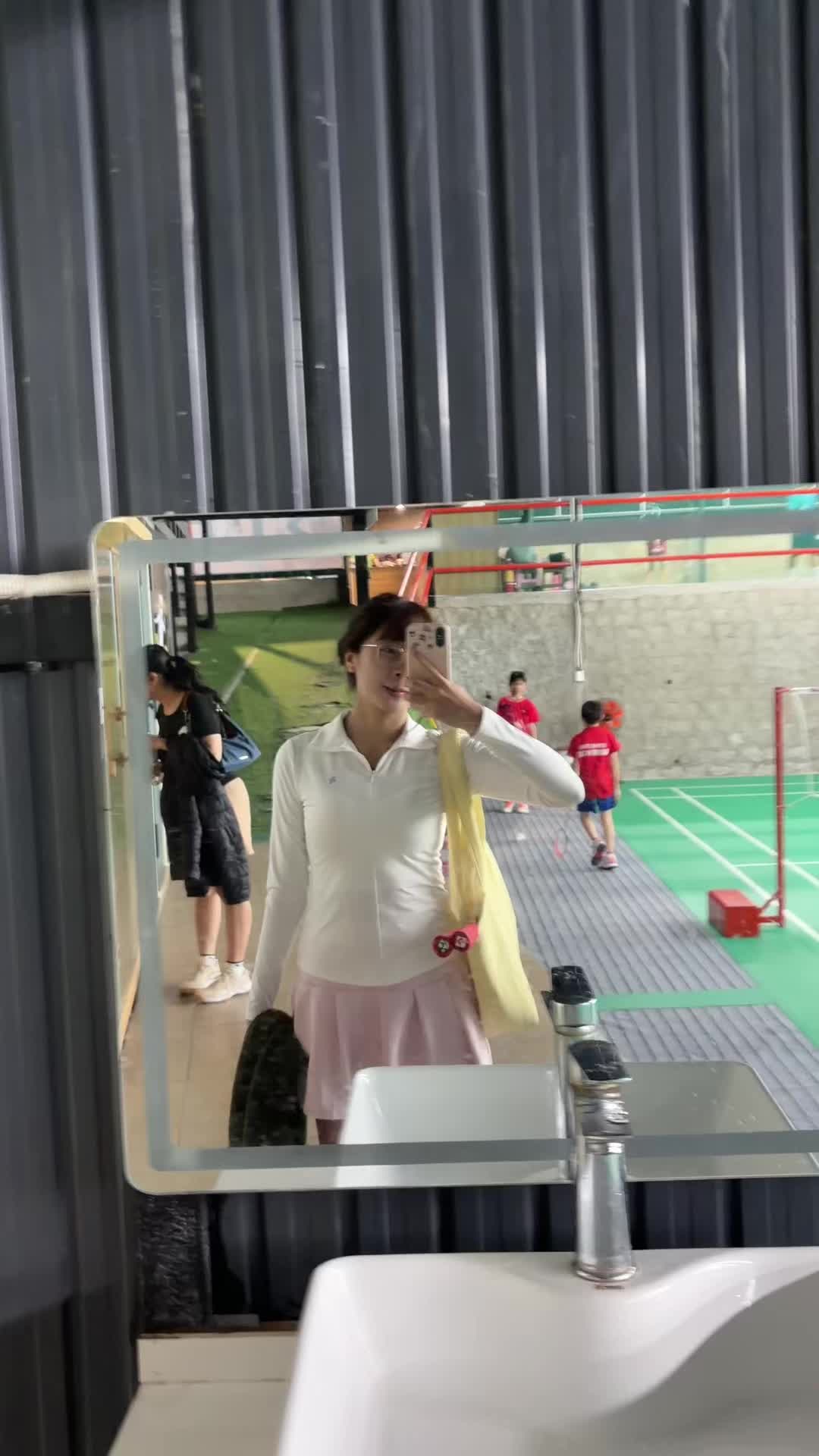 @Thor Th&uacute;i đi dạo 🐰