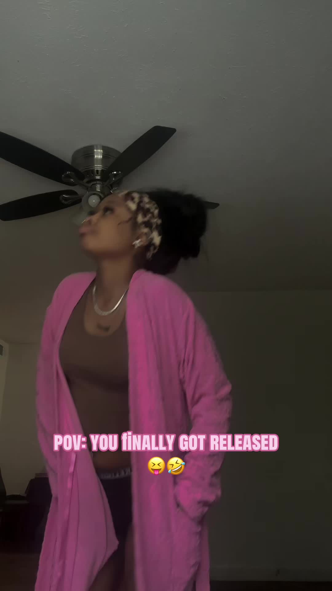 @_ms.h0lly_wood