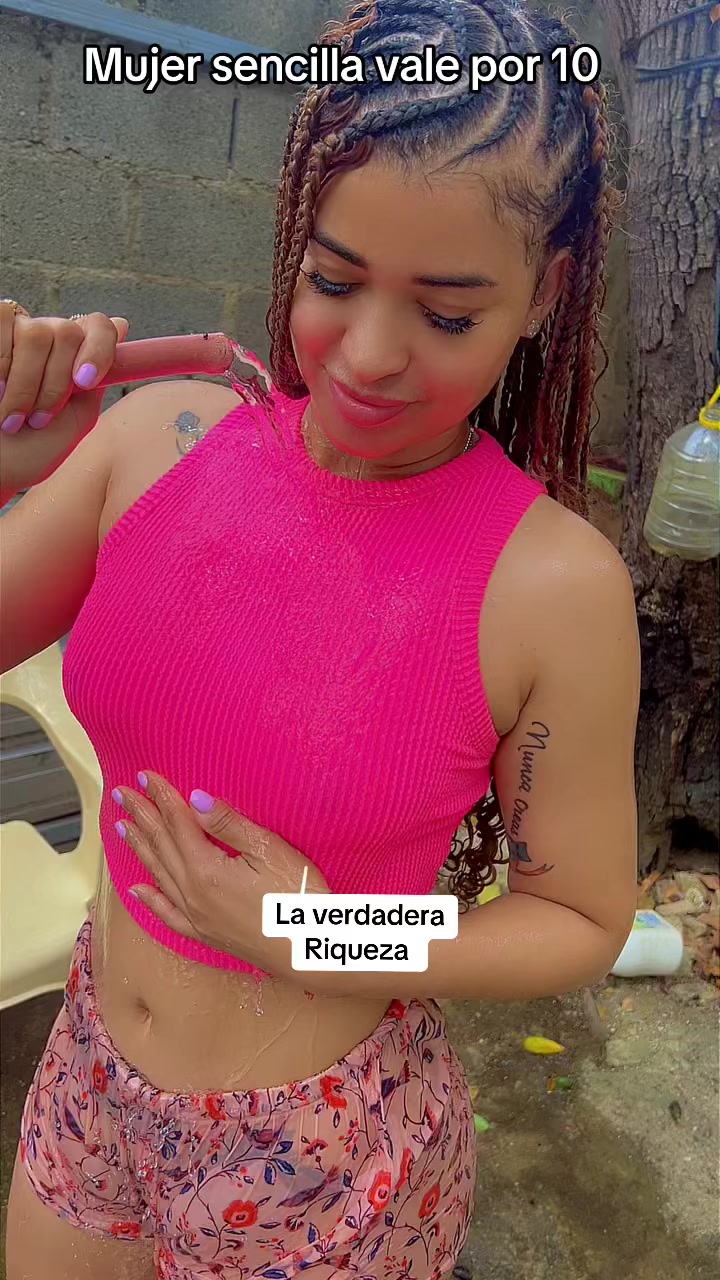 @Laurycolumbus25