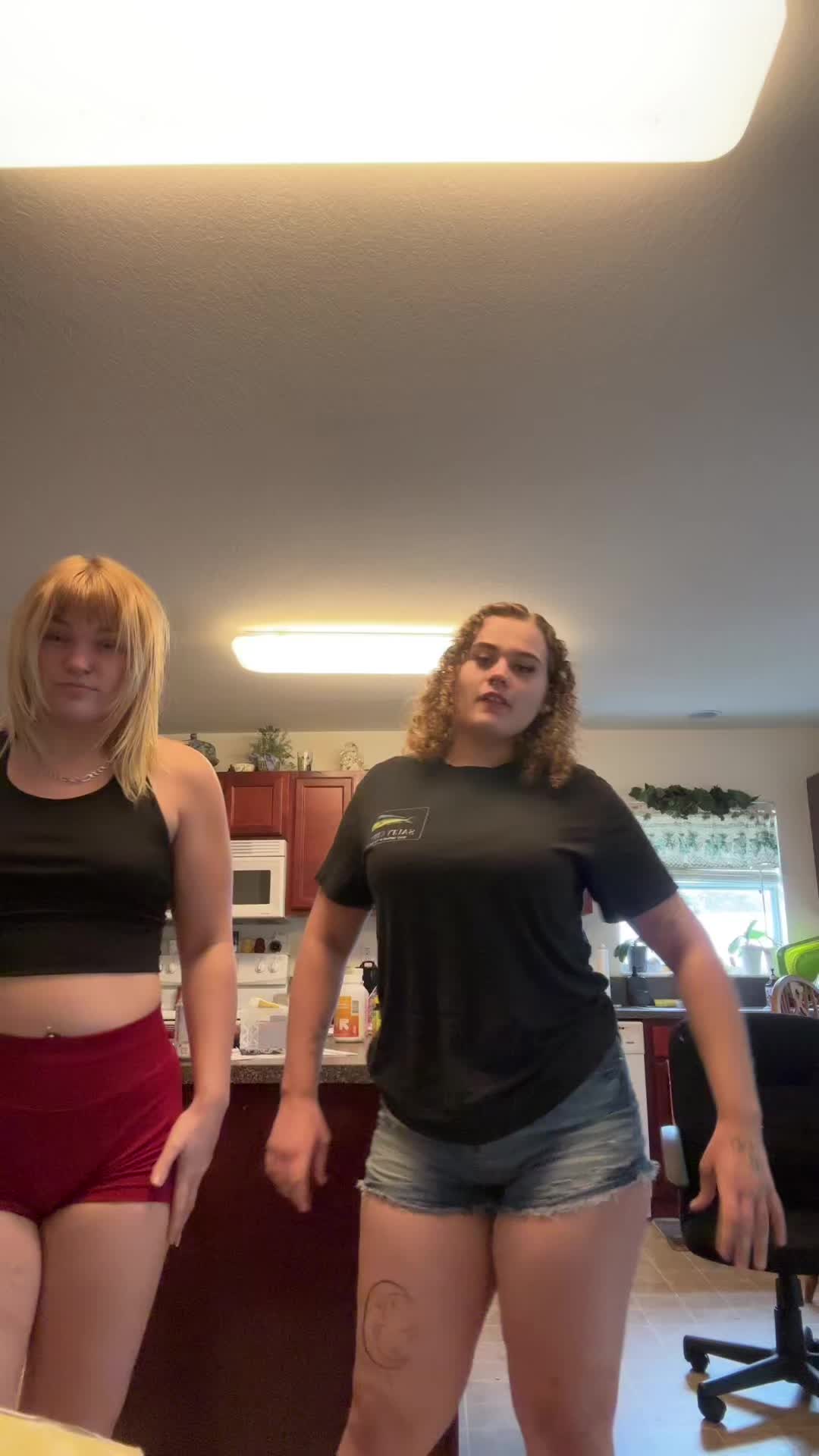 @Preslie1105