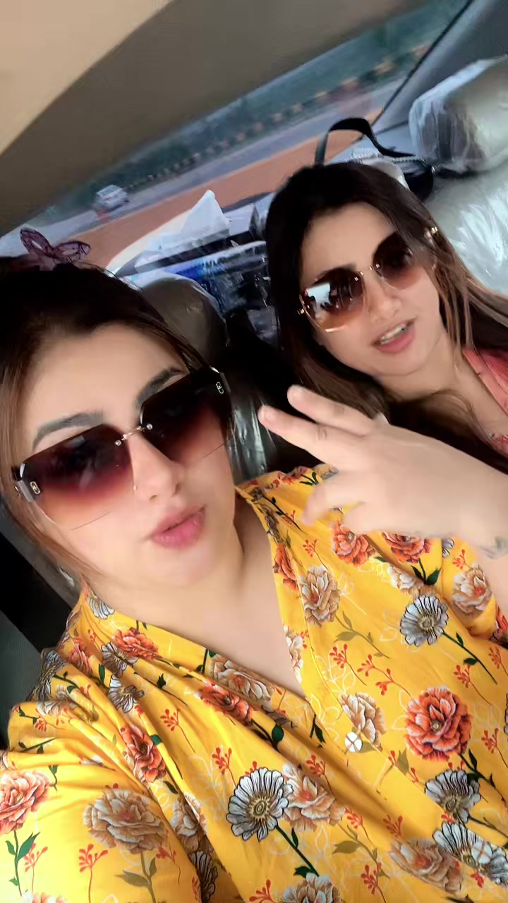 @iqra_khan
