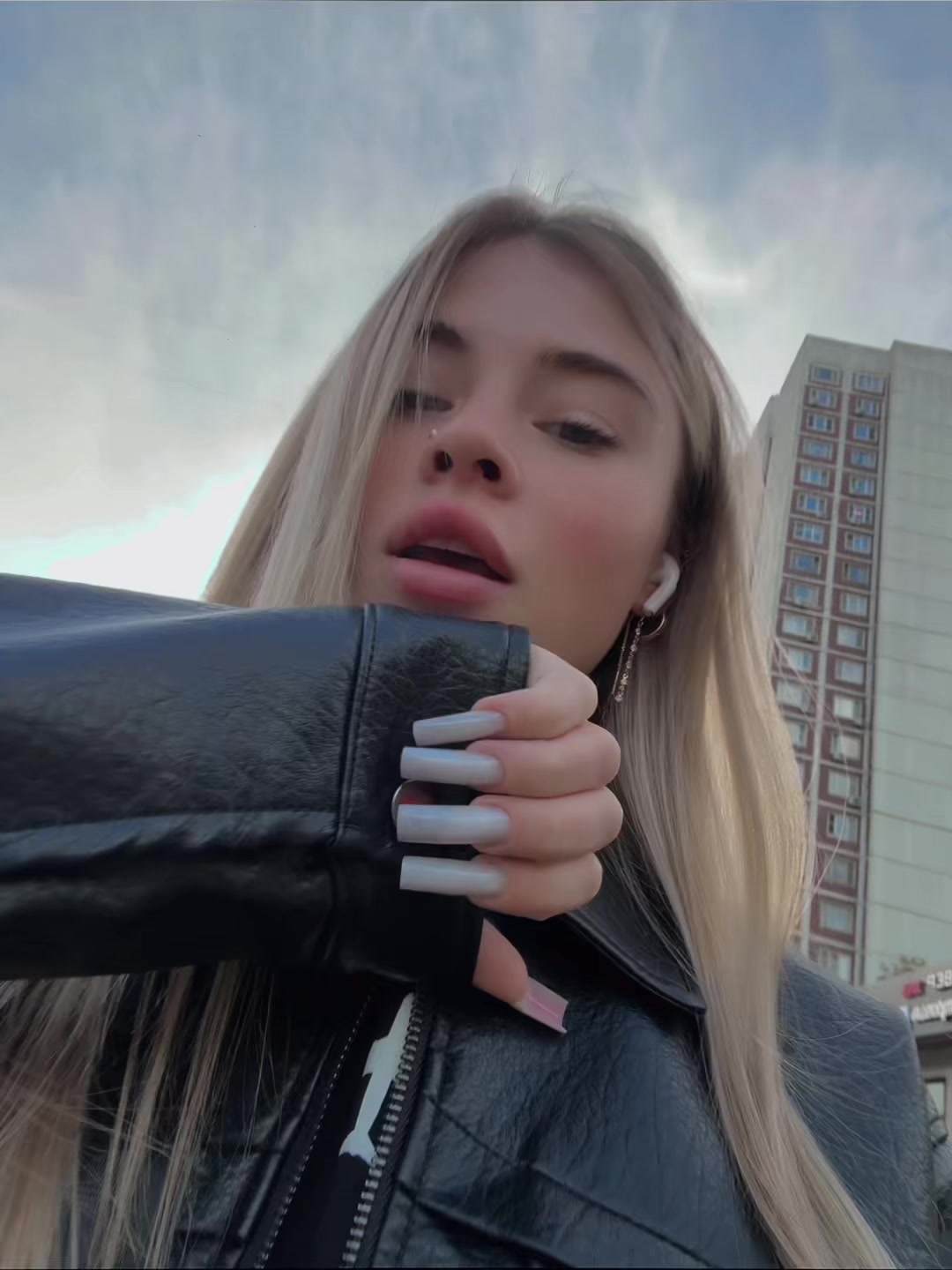 @Элиза Малая 🦁👸