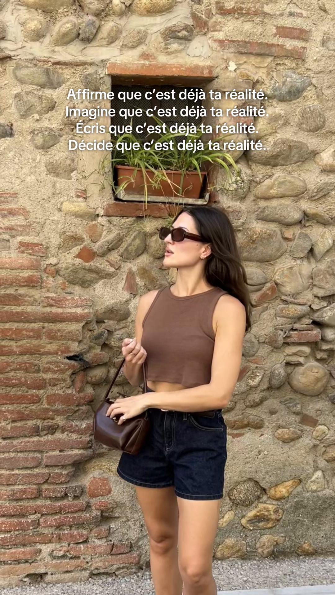 @itsclothildedlc