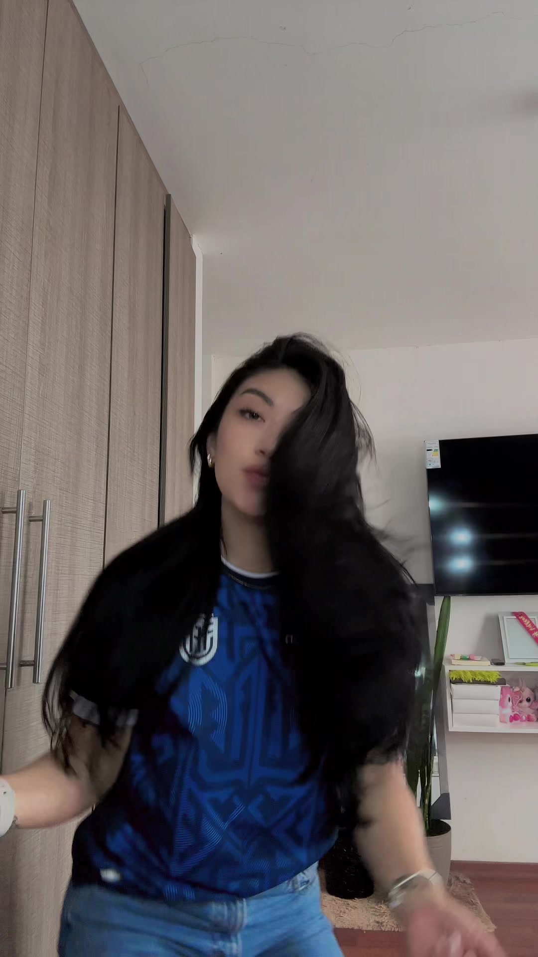 @𝐂.