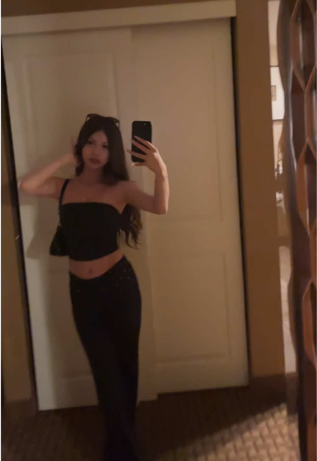 @bella