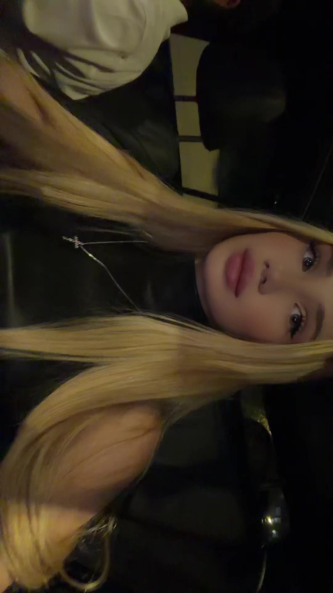@vvsuurr