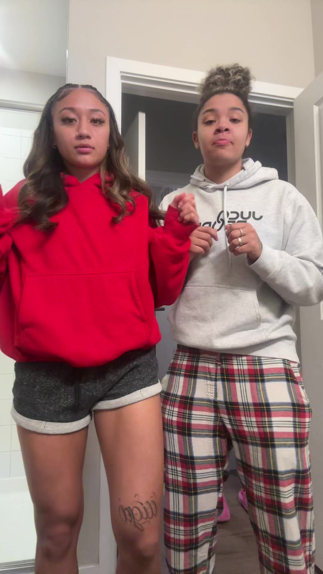 @mikylahespinosa
