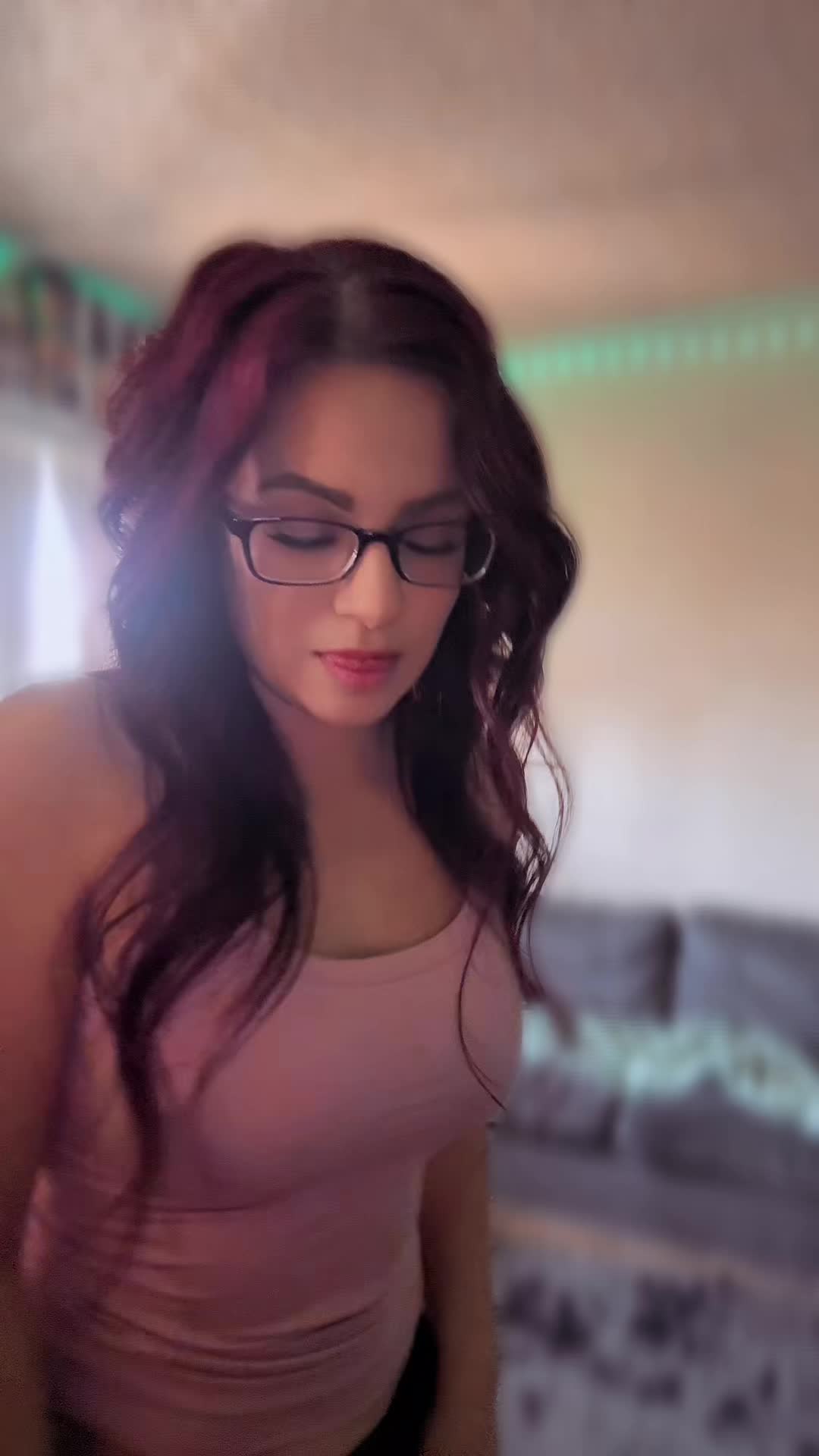 @KittynIza