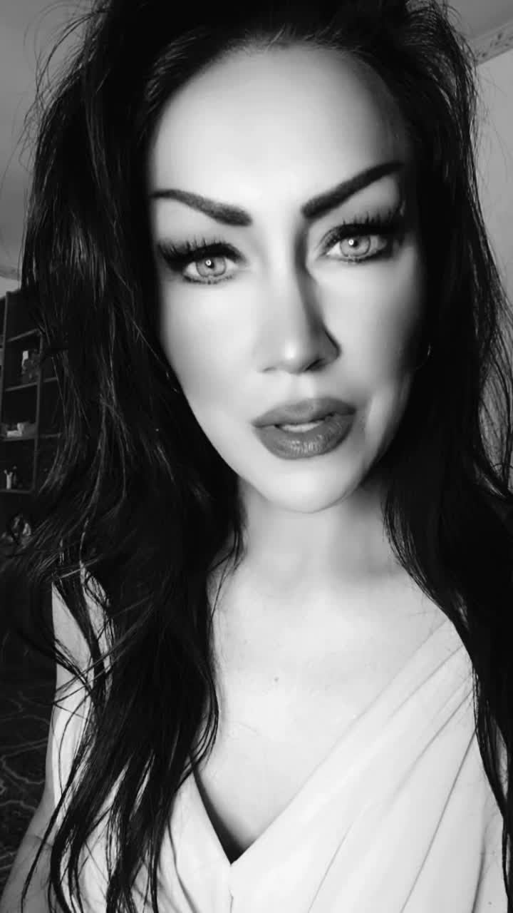 @👑Miss_Scomode_Verità👑