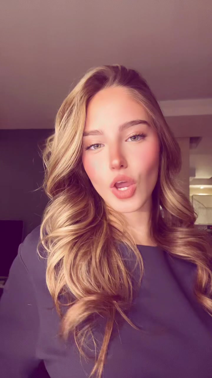 @elena💫