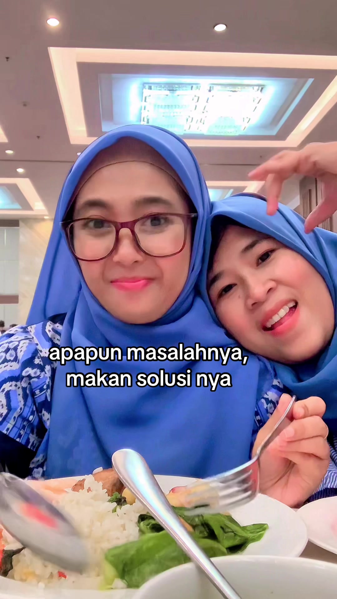 @sayselly