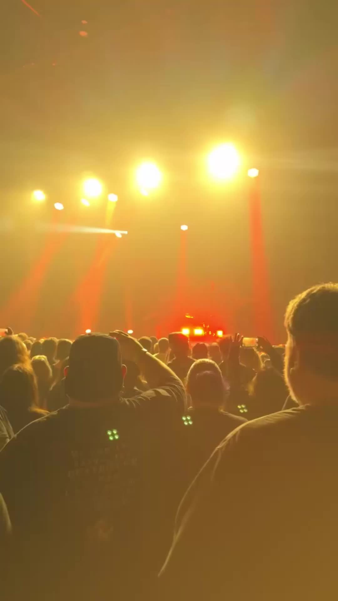 @Peyton