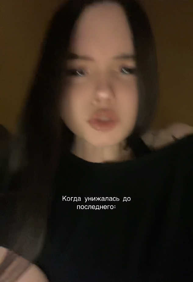 @__Anikawee_