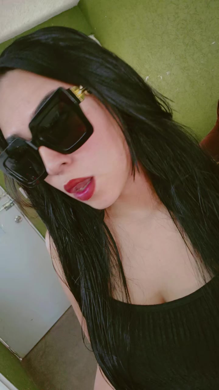 @Less🫠