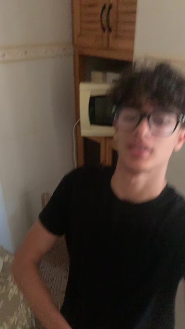 @🤠