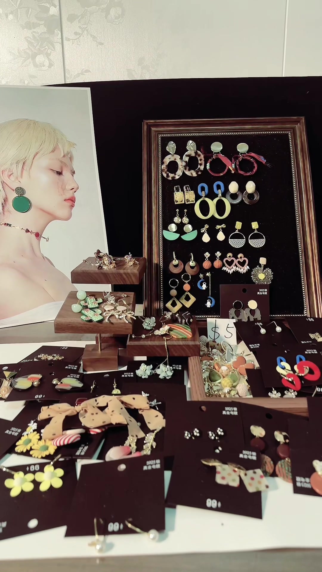 @Lin-earrings