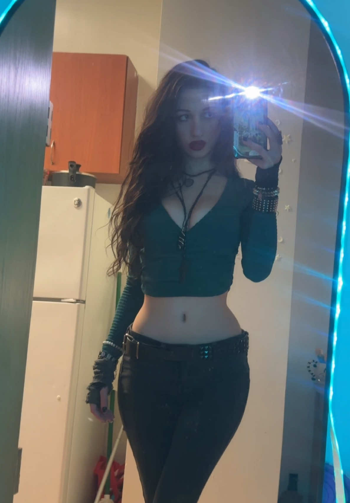 @delicateandhaunting🦂🥀