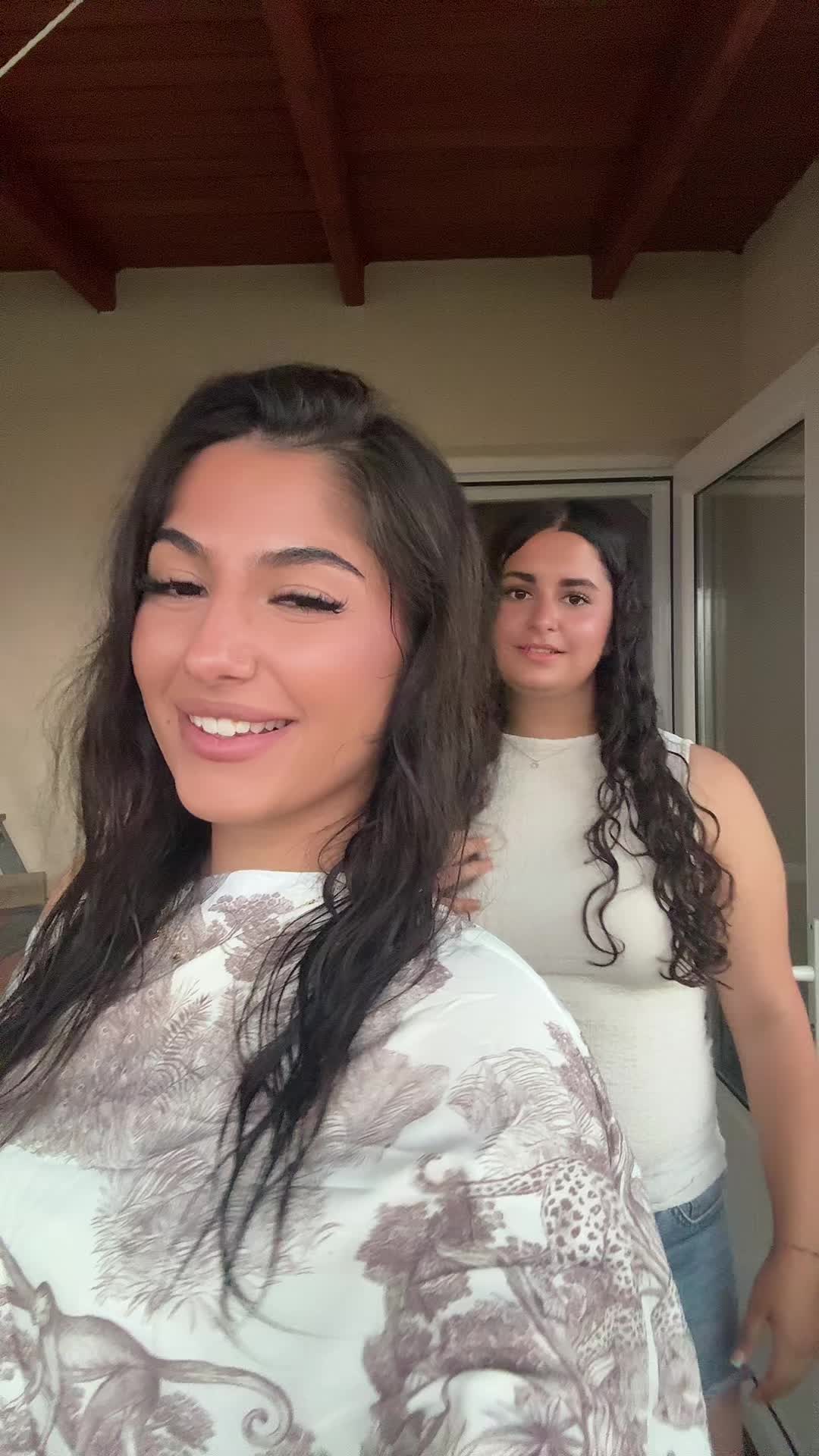 @H E L &Icirc; N
