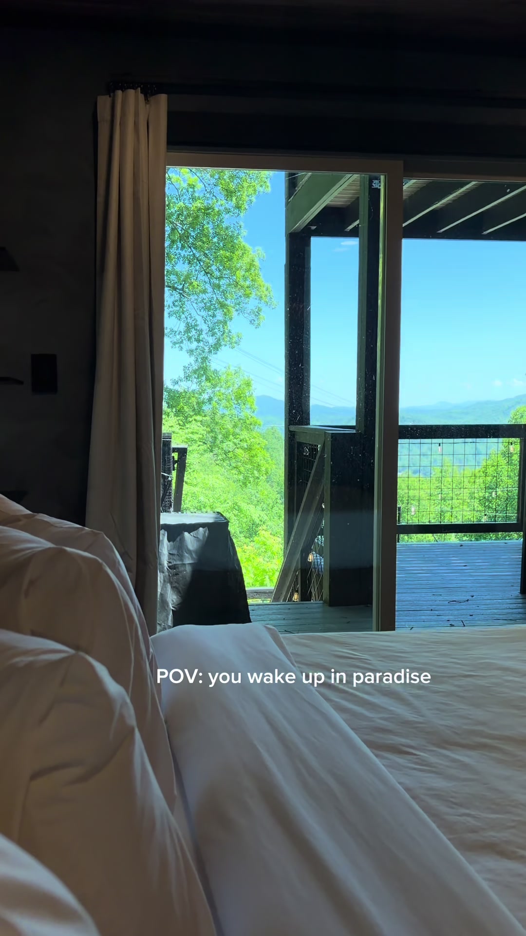 @Luxury Cabin Getaways