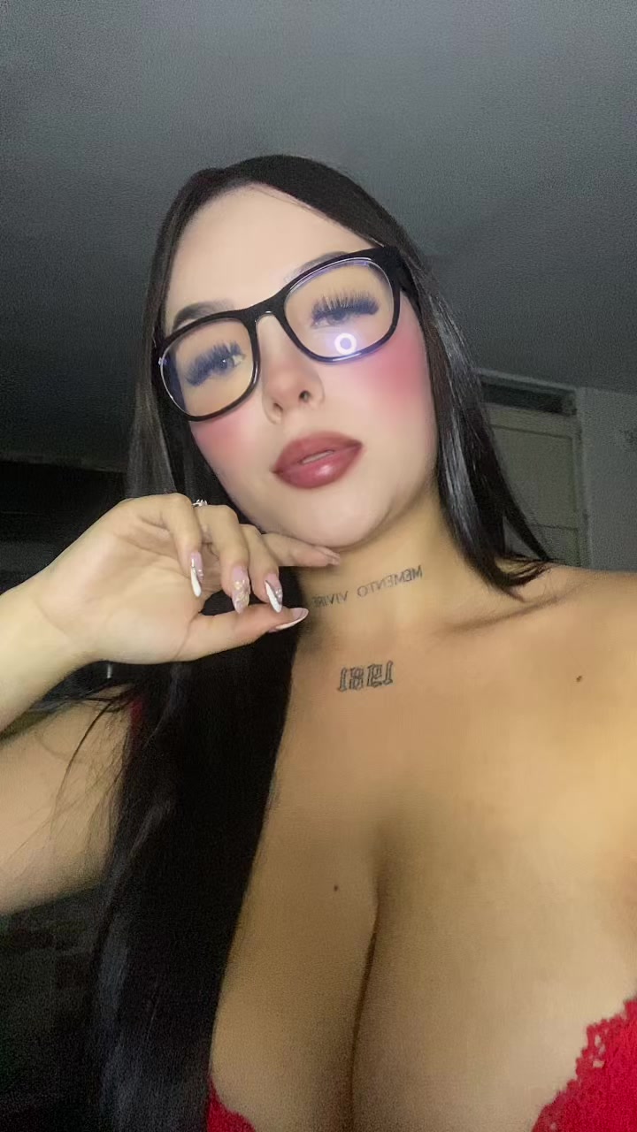 @Lau Arias🎀