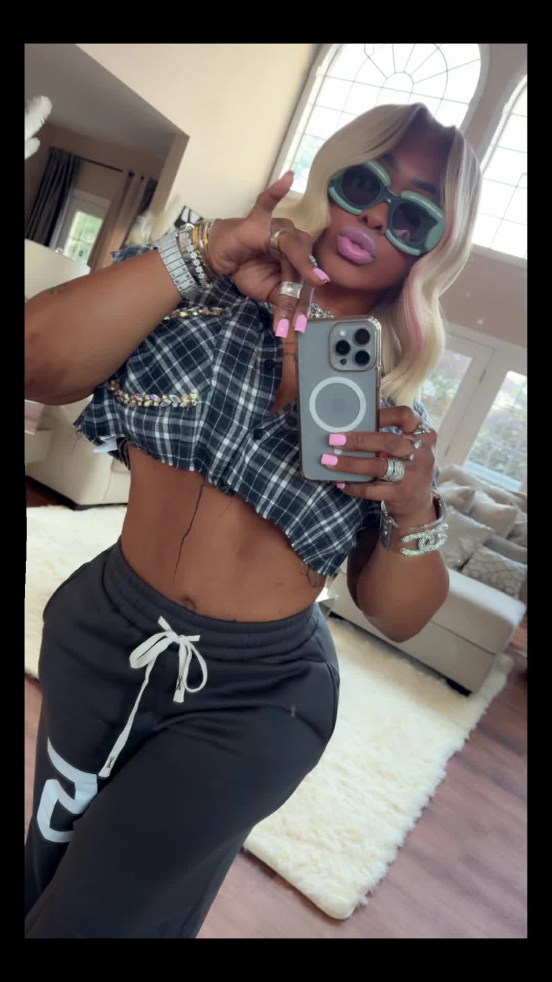 @SLAYNEESHA