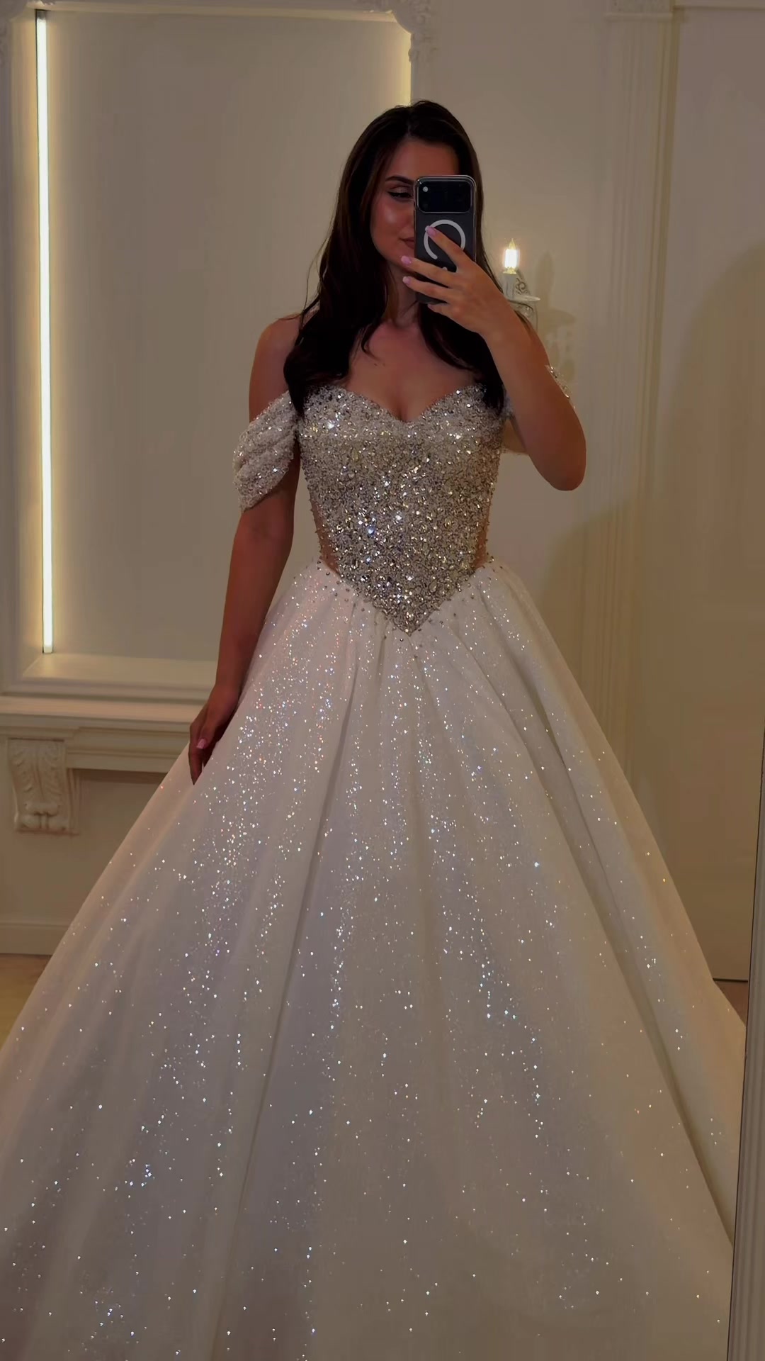 @vio.wedding.dresses