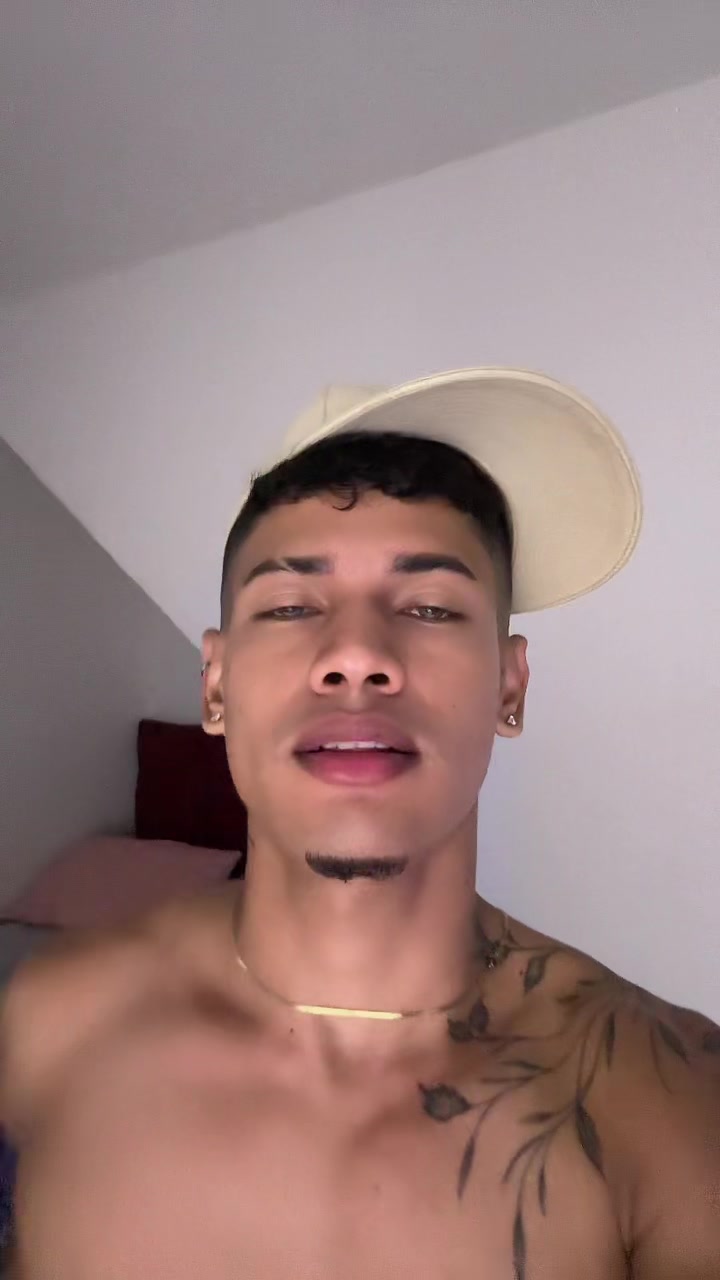 @Julio Acuña🦦