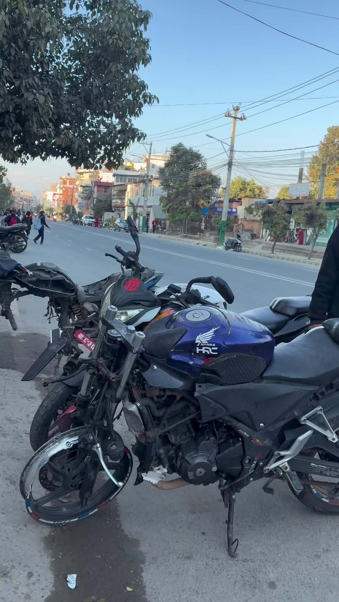 @BikerSpark___