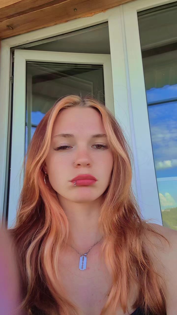 @Elisavetæ