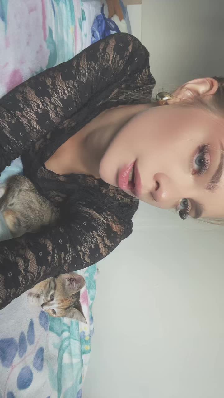 @ᴍᴇʟʟᴇʀ 🥥