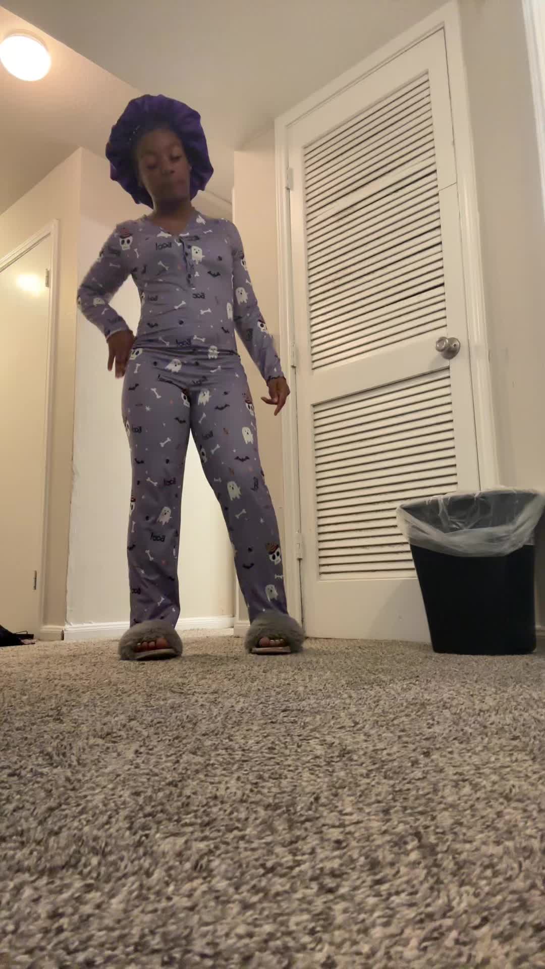 @Justaweirdgirl.