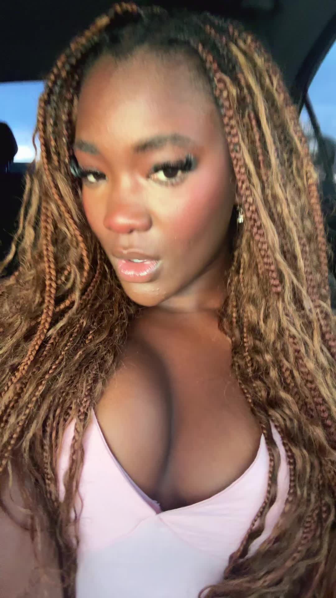 @zuri