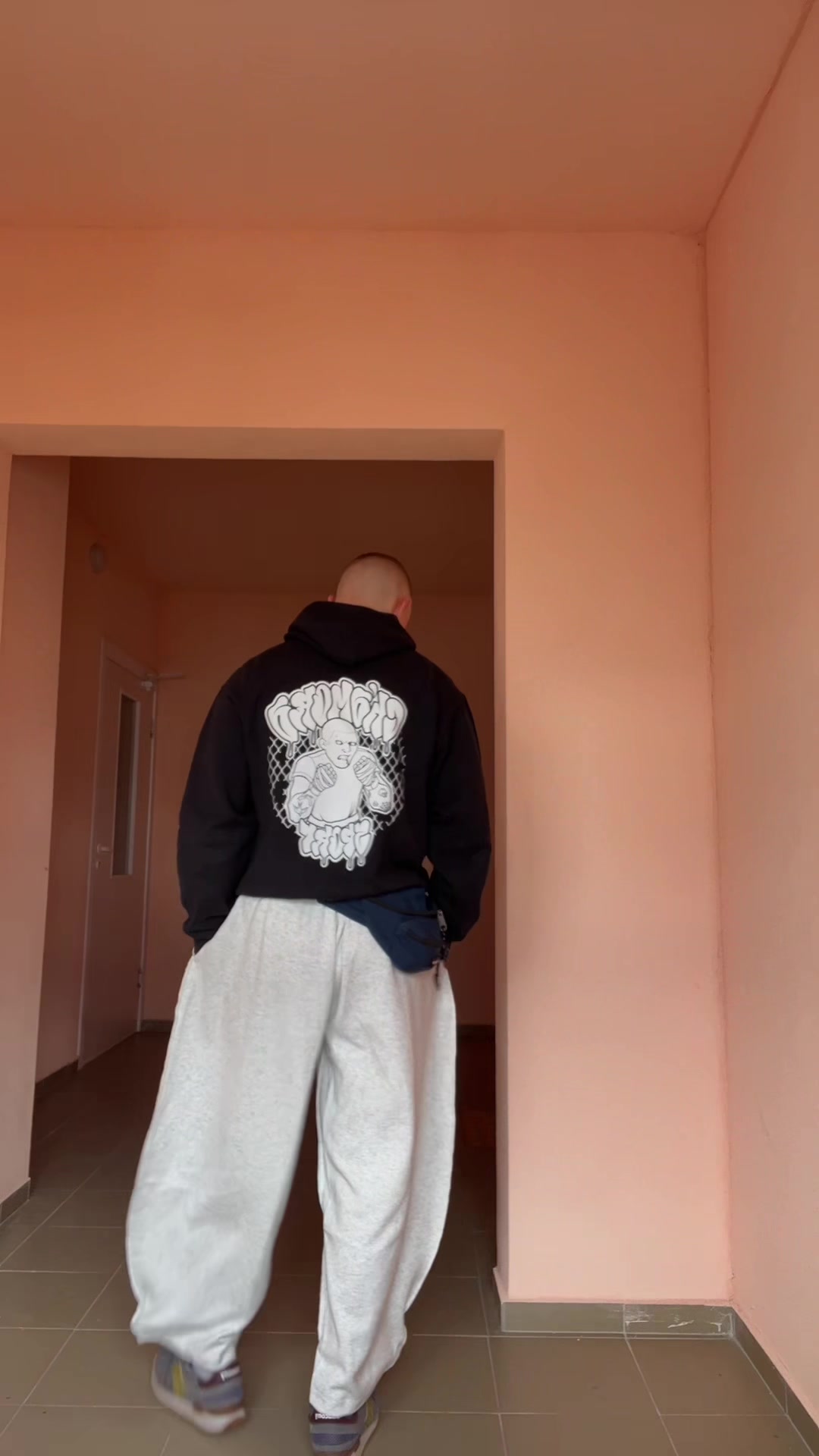 @компани